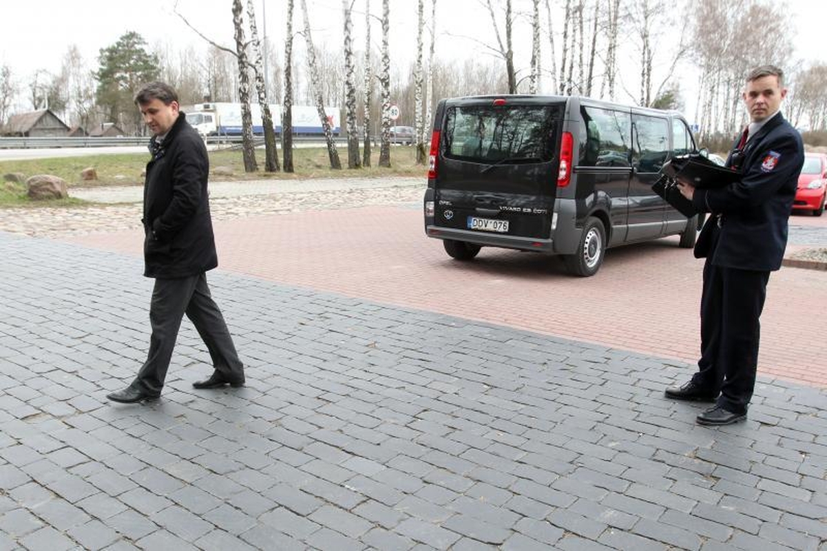 Vievio kavinės trinkelės labai panašios į buvusias Gedimino pr.