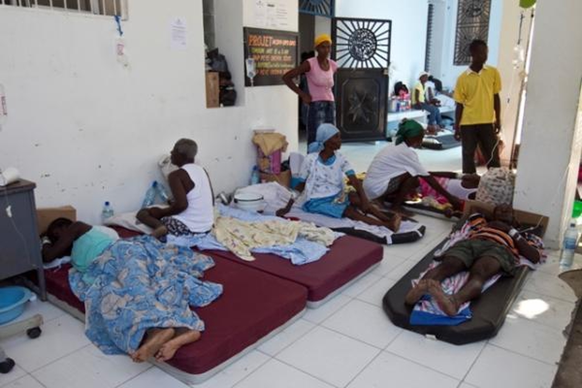 Choleros gniaužtuose atsidūrusius haitiečius kausto baimė ir kančia