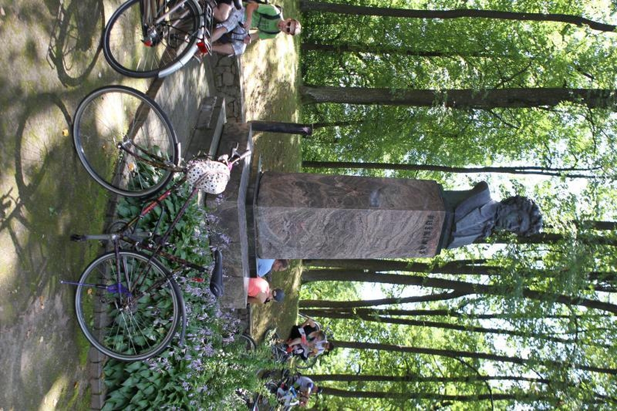 Dviračių entuziastai     tyrinėjo Vilnių