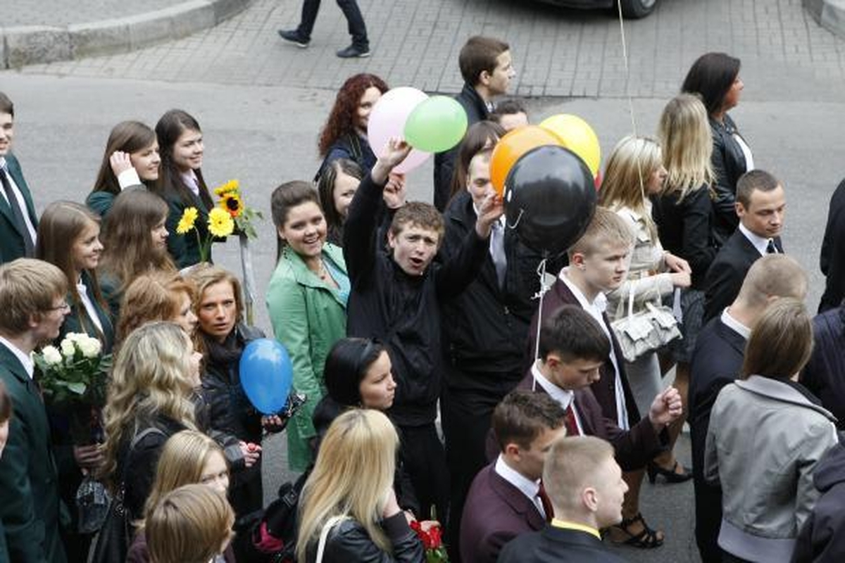 Klaipėdos abiturientams nuskambėjo paskutinis skambutis 