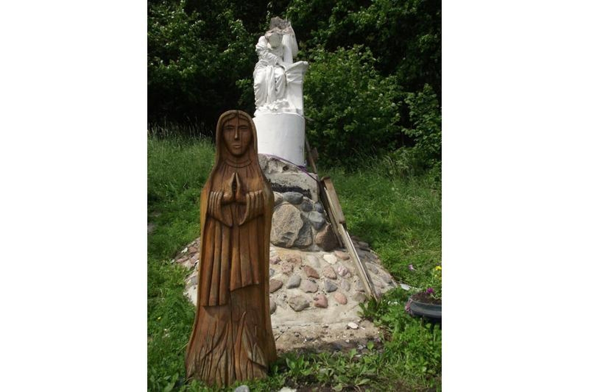 Kaune suniokotas D. Kedžiui skirtas paminklas – angelui nukirsta galva