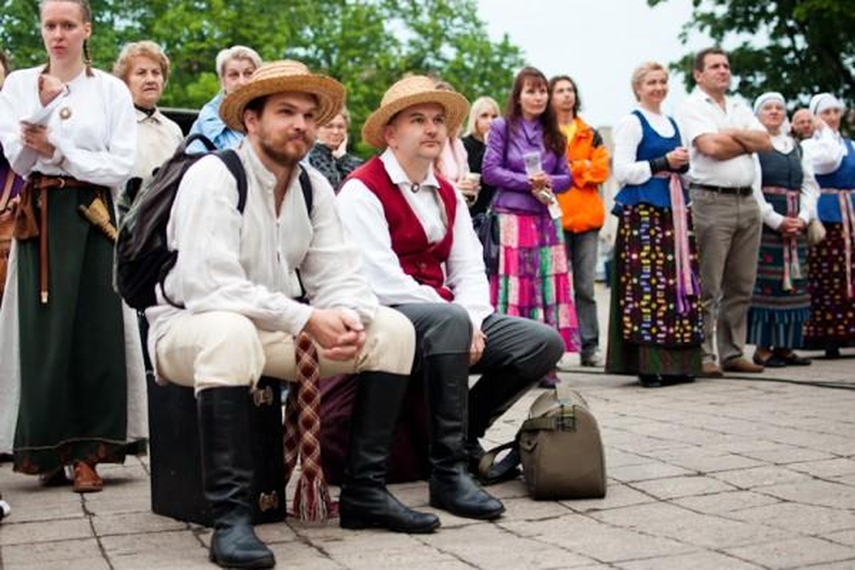 „Atataria lamzdžiai“ kviečia prisiliesti prie senųjų tradicijų