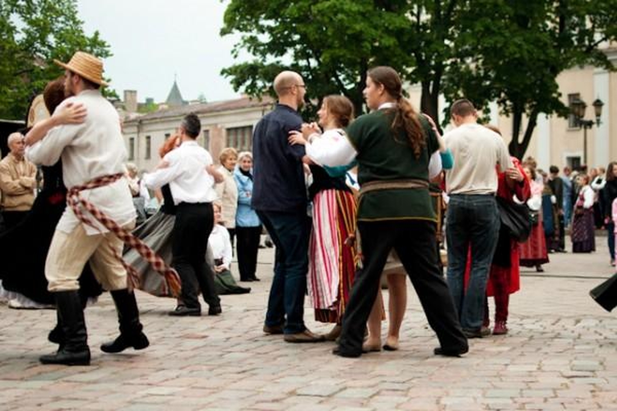 „Atataria lamzdžiai“ kviečia prisiliesti prie senųjų tradicijų