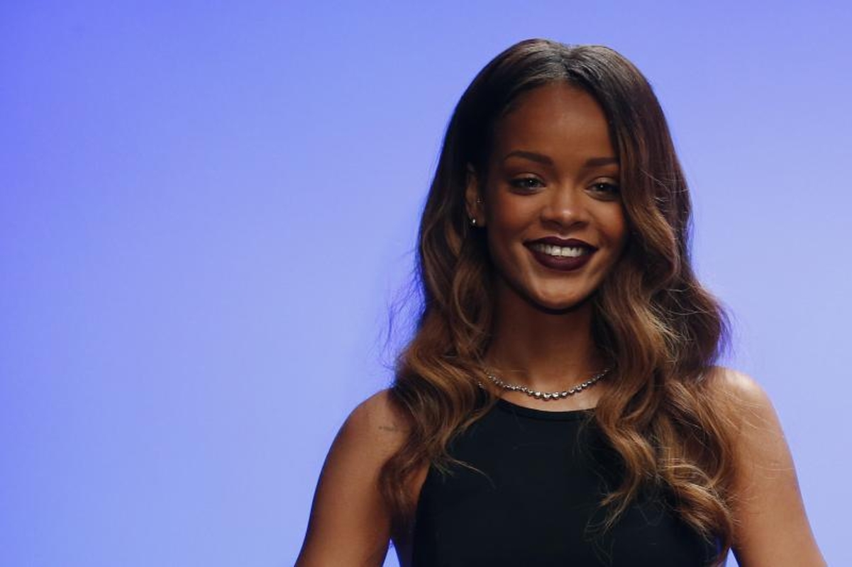 Žinoma atlikėja Rihanna tapo „River Island“ dizainere  