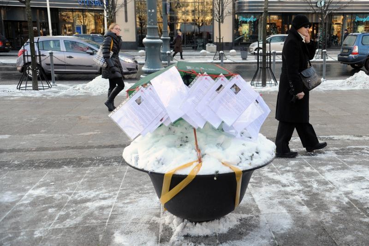 V. Adamkus: turime nepamiršti vienišų žmonių 