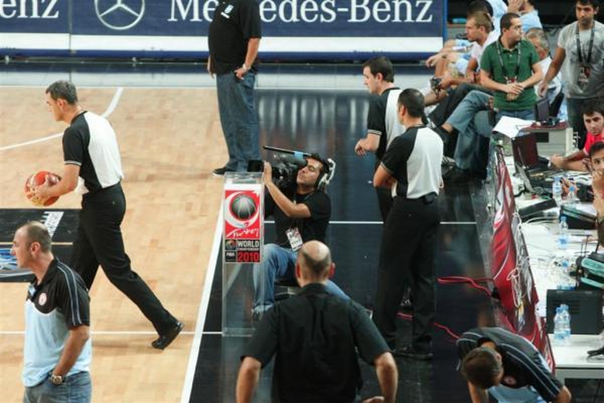 Varžybų išvakarėse Stambulo arenoje dar verda paruošiamieji darbai