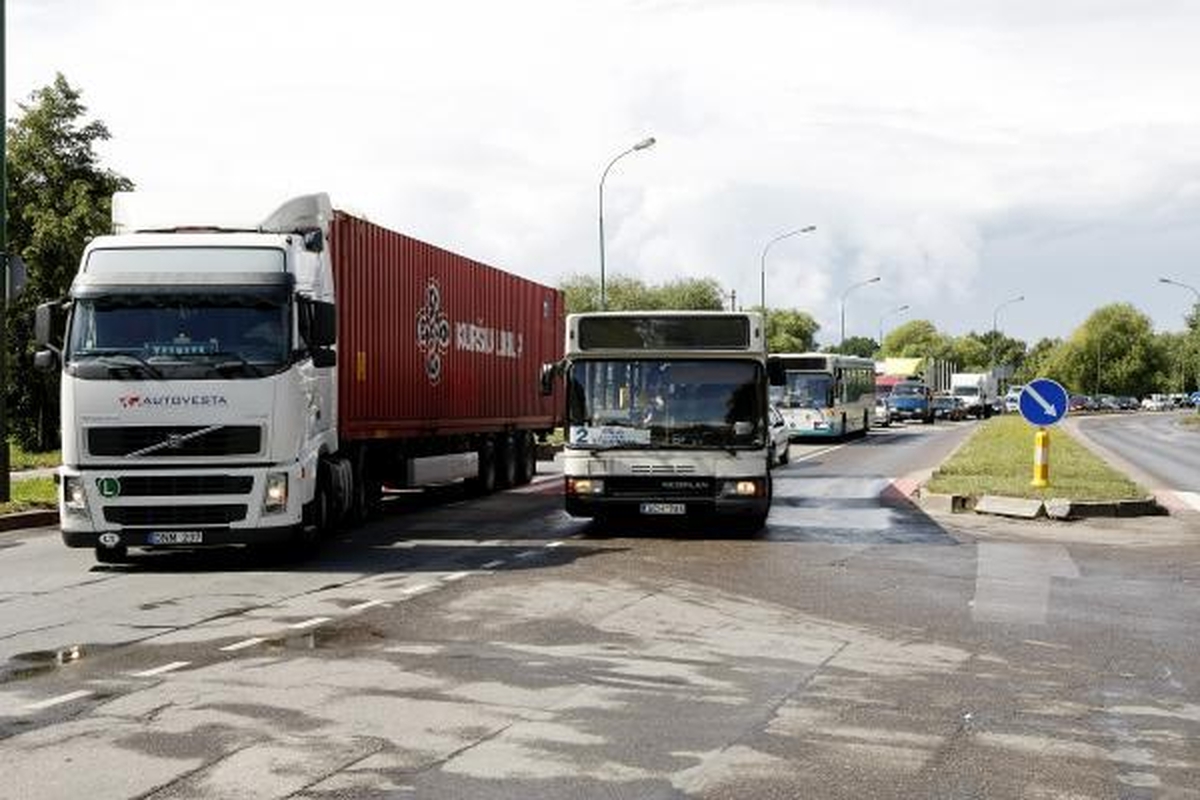 Klaipėdoje į avariją pateko keturios mašinos