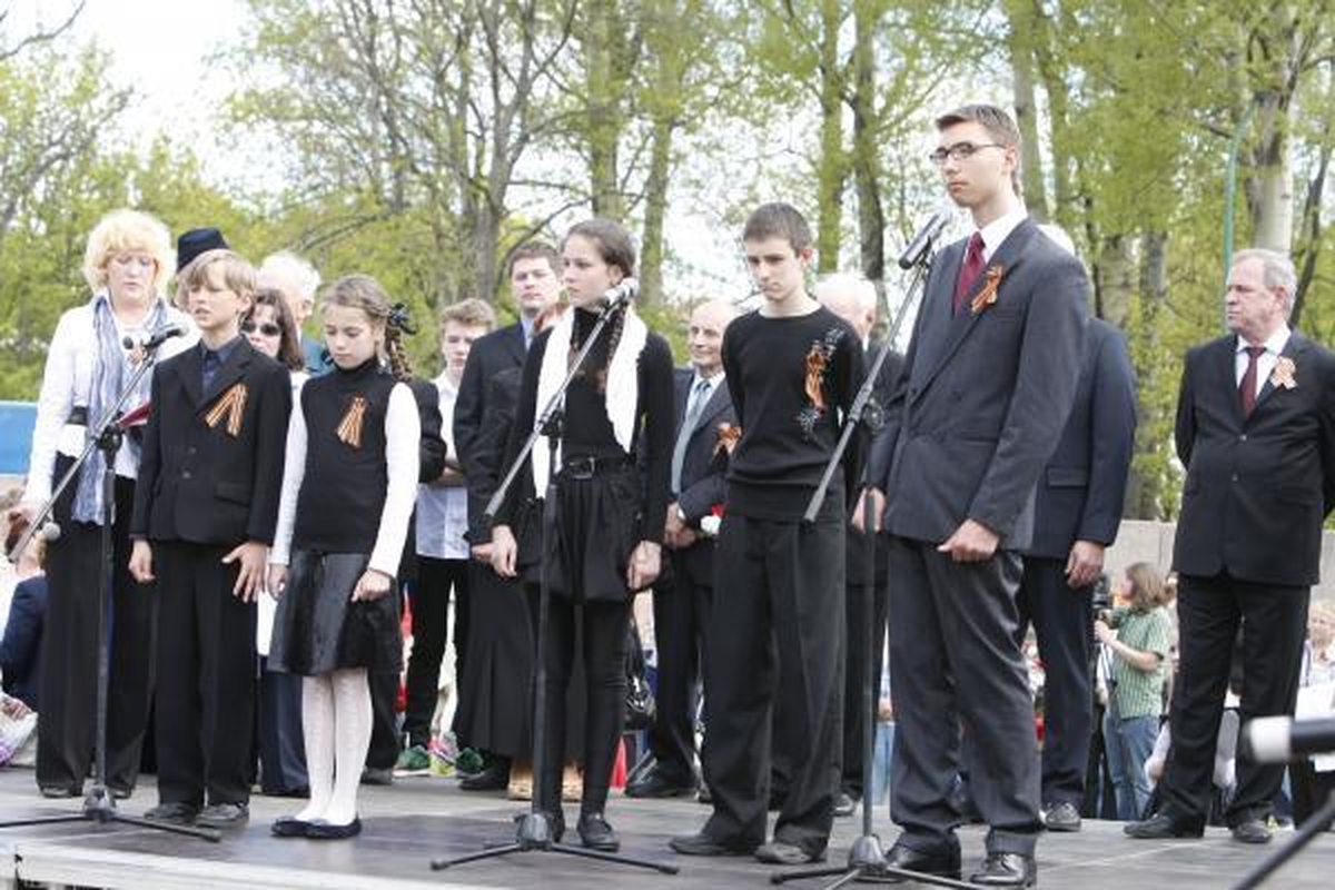 Pergalės diena Klaipėdoje: gėlės ir padėkos veteranams