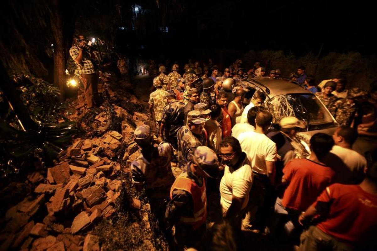 Po žemės drebėjimo Indijos ir Nepalo pasienyje – 45 žuvusieji