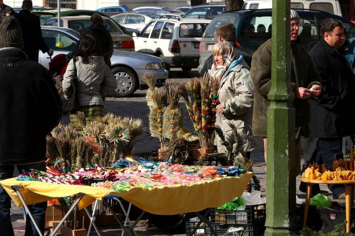 Verbų sekmadienis į senamiestį pritraukė minias kauniečių