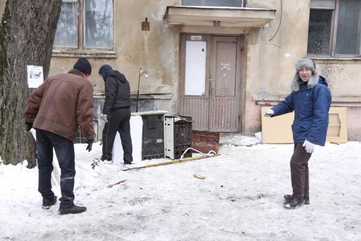 Puikiai įrengti butai atiduoti išplėšti benamiams