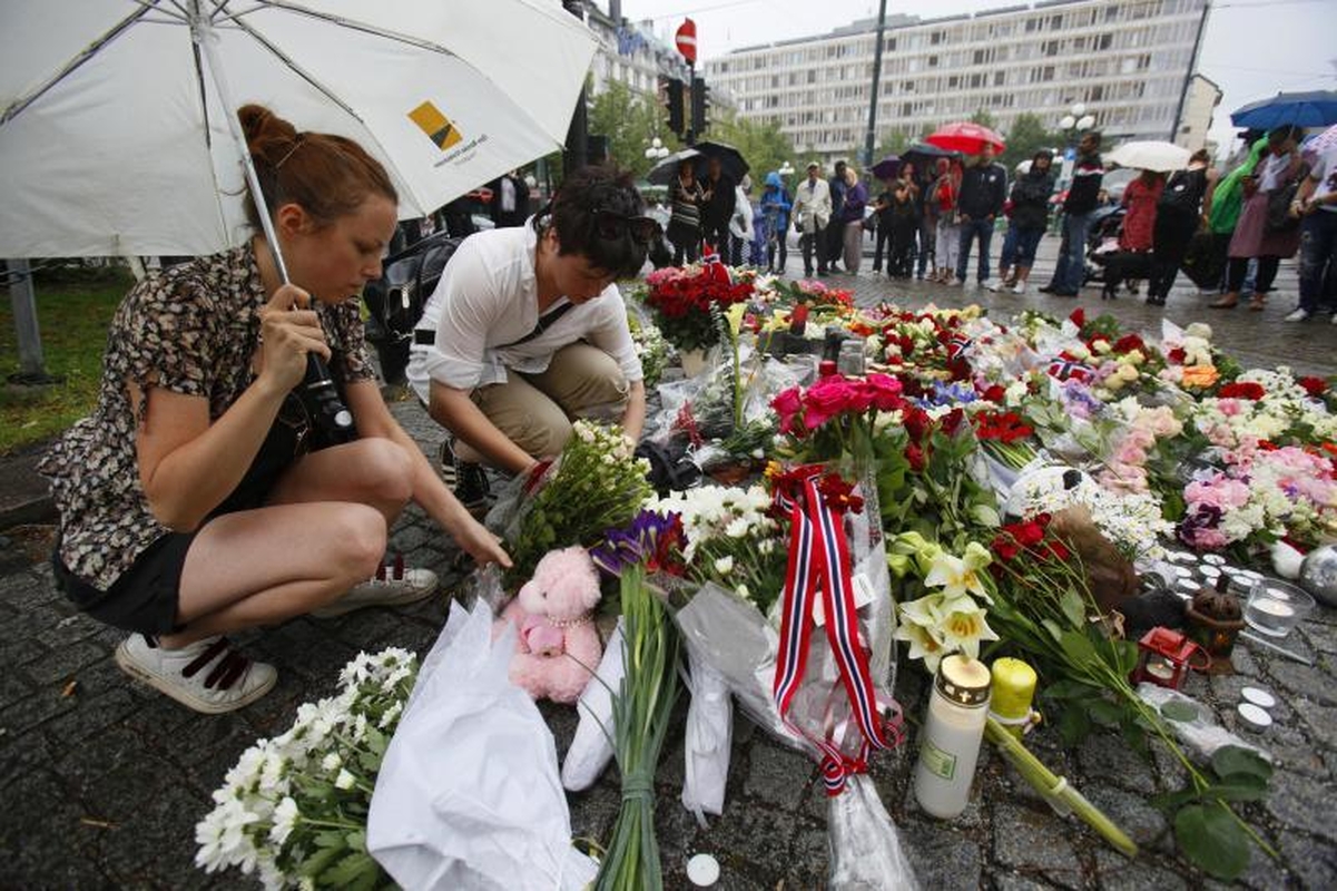 Tragedija Norvegijoje: tarp aukų - sosto įpėdinės įbrolis