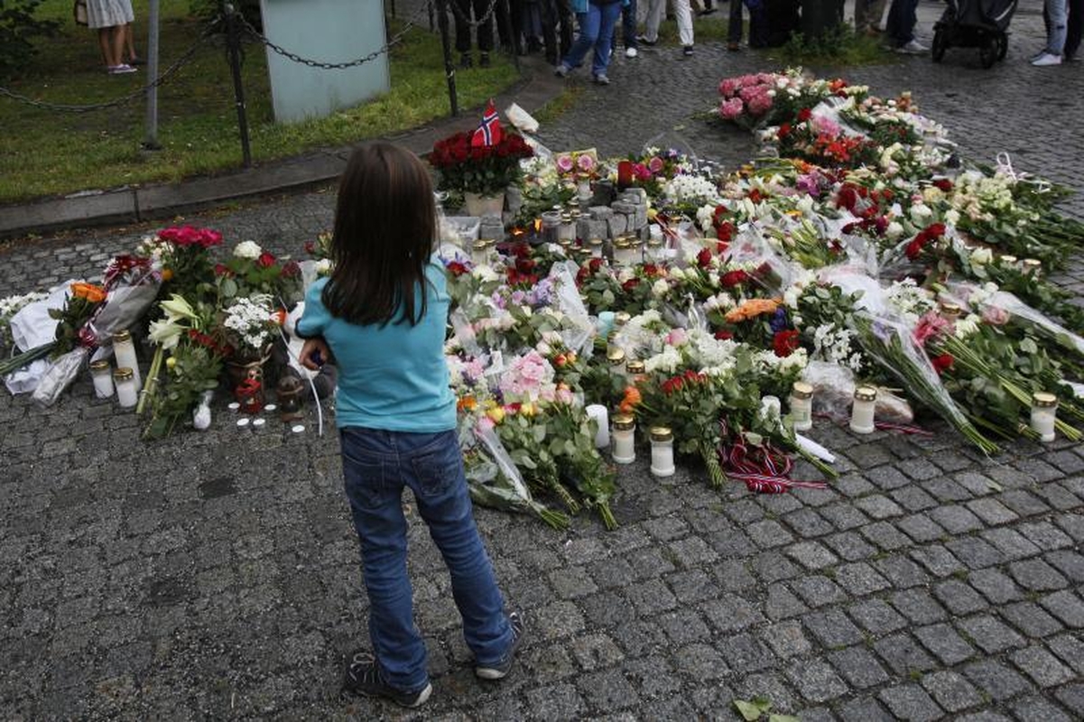 Tragedija Norvegijoje: tarp aukų - sosto įpėdinės įbrolis