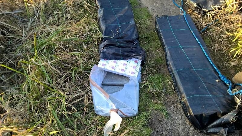 Nemunu atplukdytas cigarečių krovinys su GPS įrenginiais