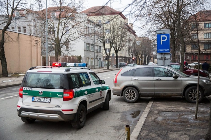 Kauno pėsčiųjų perėjose – juodasis pirmadienis