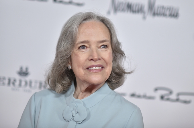 1948 — gimė amerikiečių aktorė Kathy Bates.