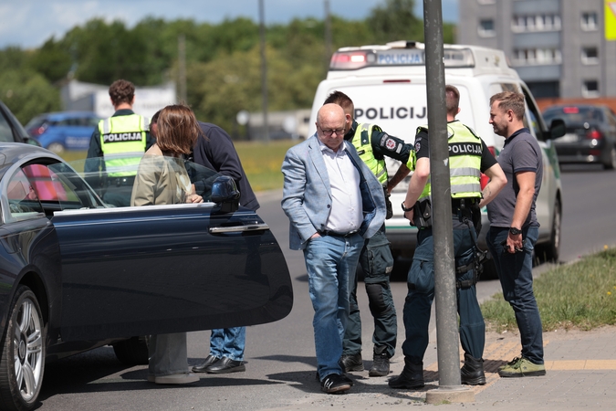Kauno meras pėsčiųjų perėjoje partrenkė vyrą