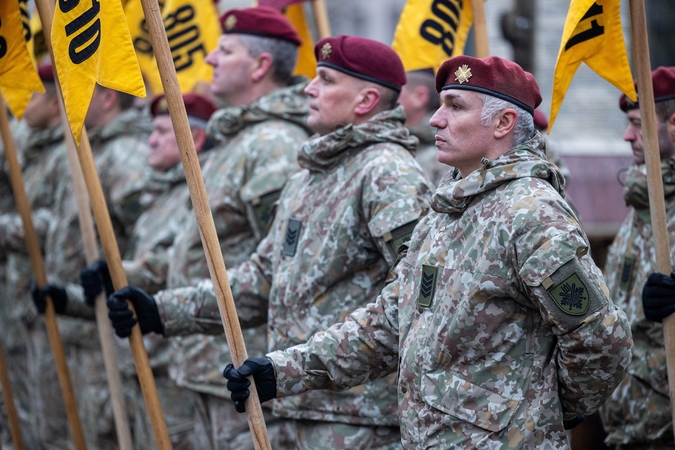 Seimas pritarė naujiems kariniams vienetams, personalo didinimui, algų kariams kėlimui