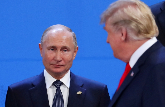 Vladimiras Putinas (kairėje) ir Donaldas Trumpas