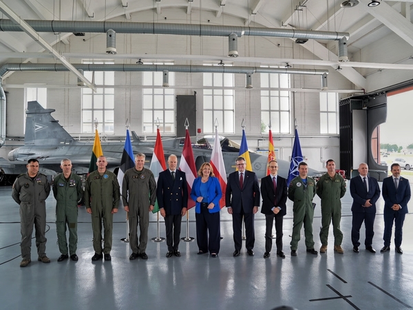 NATO oro policijos misiją Baltijos šalyse perėmė Vengrija ir Ispanija