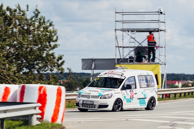 Aurum 1006 km powered by Hankook lenktynių treniruotės