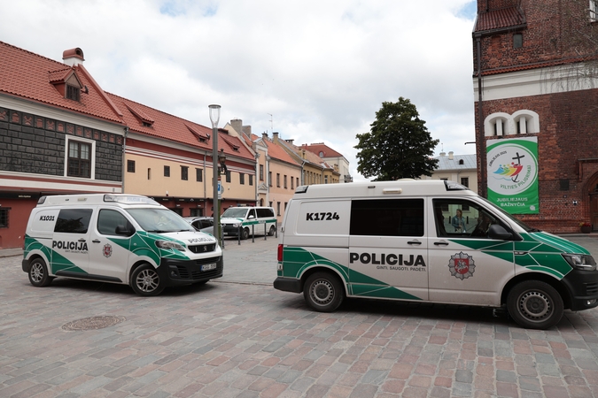 Rotušės aikštėje, bute, rasta negyva moteris