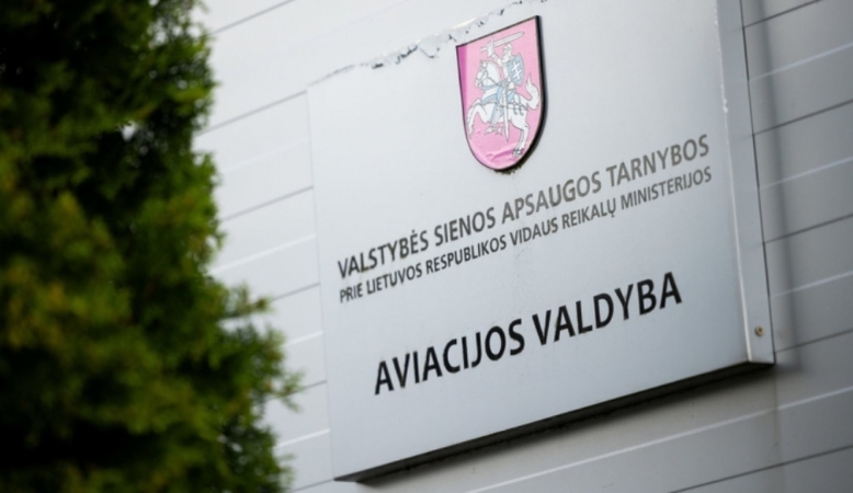   VSAT pristatys naujai įsigytus sraigtasparnius