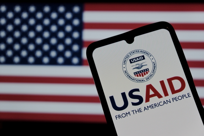 Uždarius USAID, perniek nuėjo beveik 500 tonų maisto, skirto badaujantiems vaikams