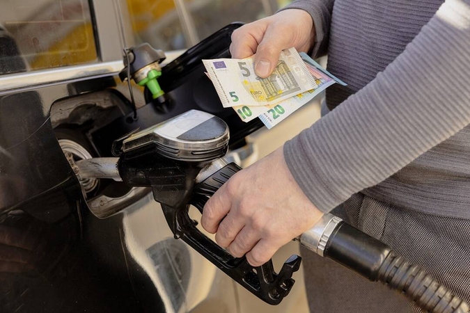 Padidinti akcizai degalams atsisuko prieš pačią valstybę?