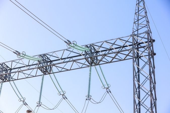 Vyriausybė paskirstė laisvus elektros tinklų pralaidumus 