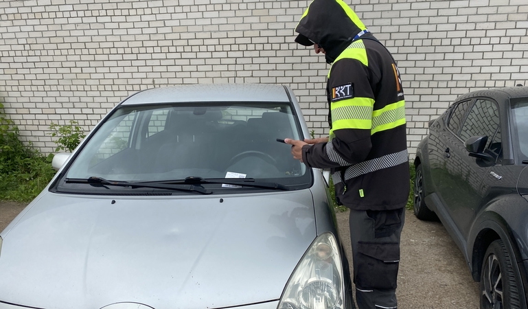 Mokestis: pacientai, atvykę į Respublikinės Klaipėdos ligoninės Konsultacinę polikliniką, turėtų atkreipti dėmesį, kur palieka automobilius, nes gali gauti baudą.