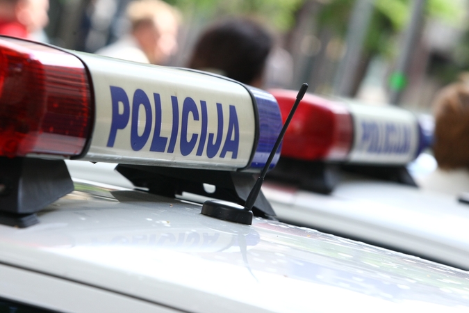 Policija