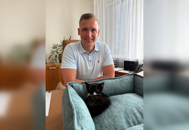 Vilniaus rajono savivaldybės meras ir kačiukas Meras.