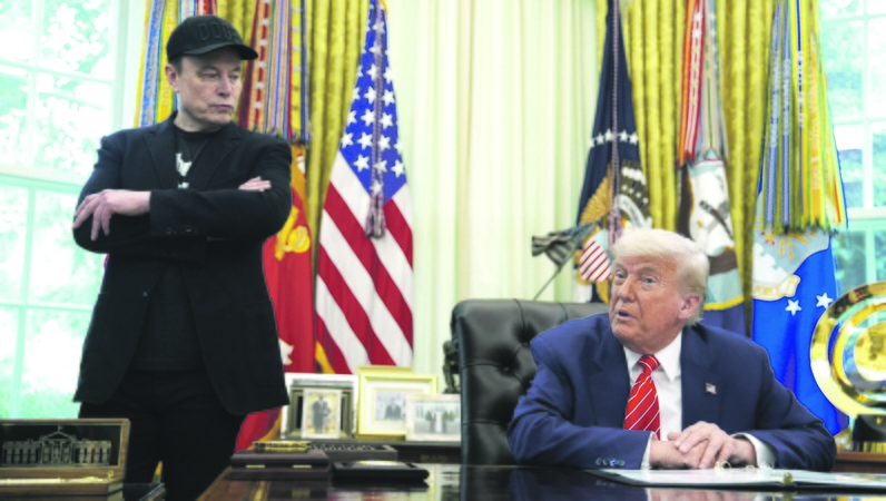 Įtampa: E. Muskas (kairėje) viešą žodžių karą su D. Trumpu nori paversti rimta politine kova.