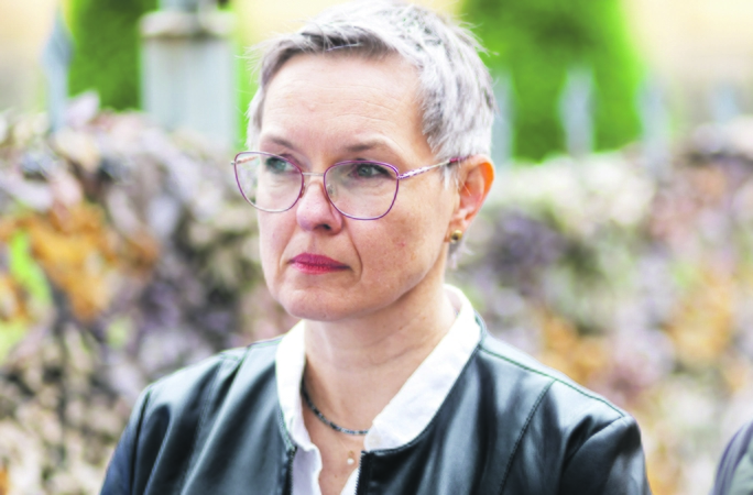 Atotrūkis: „SAM ir jai pavaldžioms institucijoms noriu palinkėti nusileisti iš dramblio kaulo bokšto, sistemą kamuojančias problemas išdrįsti pamatyti iš apačios“, – ragina  LMS vadovė A. Gerliakienė.