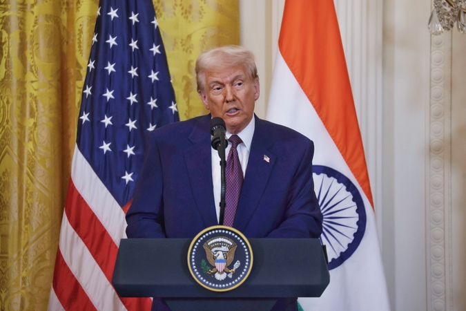Donaldas Trumpas skelbia apie 25 proc. muitus Indijos importui 