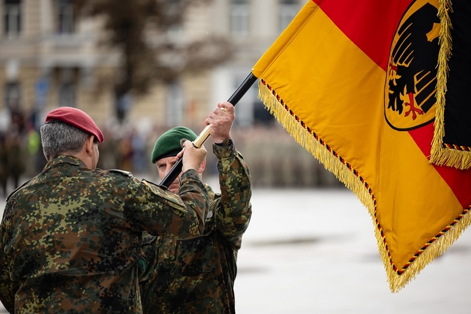 Vokietijos 45-osios šarvuotosios brigados inauguracija.