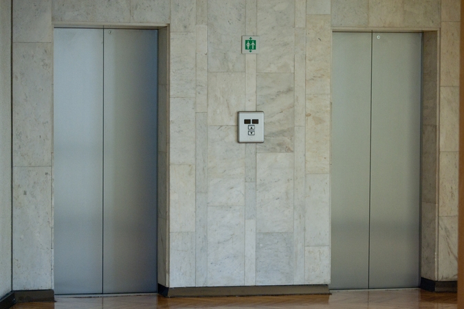Nelaimė Alytaus profesinio rengimo centre: nukrito liftas su žmonėmis