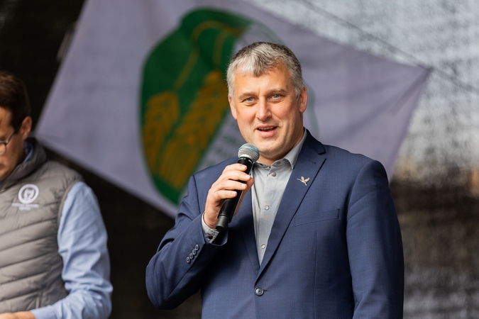 Valius Ąžuolas
