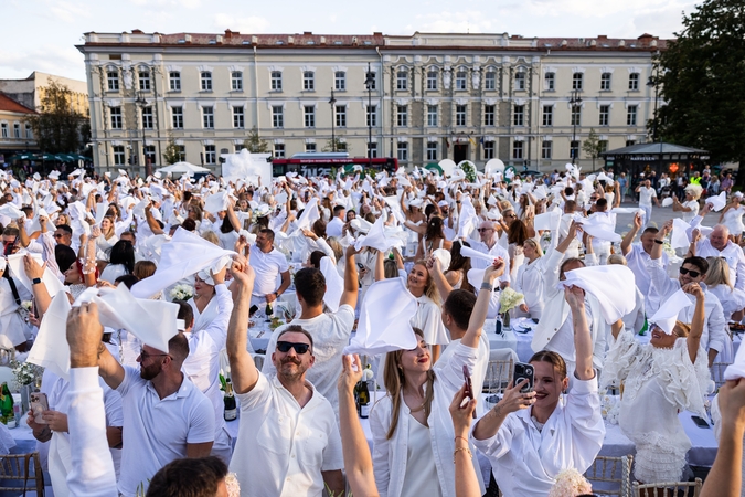 Vienuoliktoji baltoji vakarienė „Le Diner en Blanc“ Vilniuje