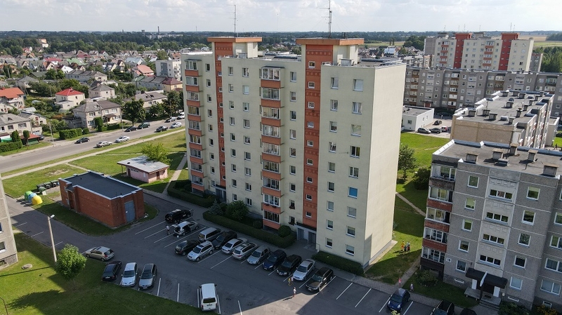 Atnaujintas daugiabutis. 