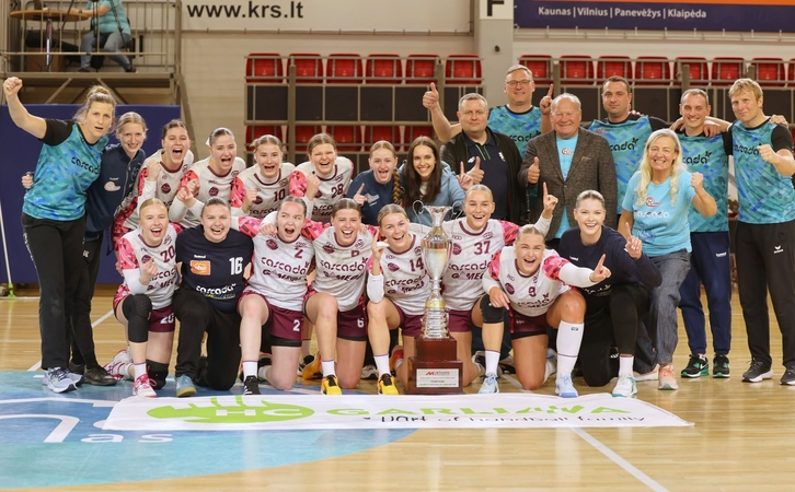 Titulai: „Cascada HC Garliava SM“ rankininkės Lietuvos čempionėmis šiemet tapo trečią kartą iš eilės.