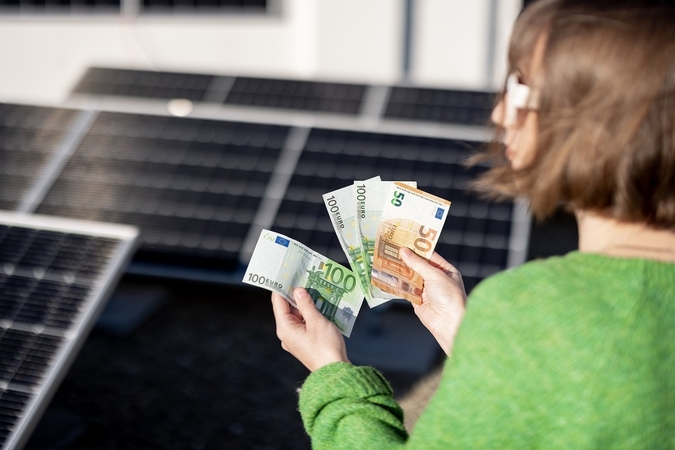 Vyriausybė: už elektrines iki 100 kW gamintojai neprivalo mokėti 