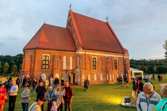 Vieta: vasaros koncertų sezoną Senoji Zapyškio bažnyčia užbaigs lyriškai – kviečia į baroko muzikos vakarą „Vasarvidžio sapnas“.