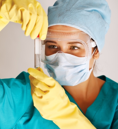 Nuostaba: po laboratorinio pasėlio tyrimo gauta išvada teigė, kad grybelio nerasta. Tai patvirtino įtarimus, jog globos namuose senolę užklupo kita liga, visai ne alergija.