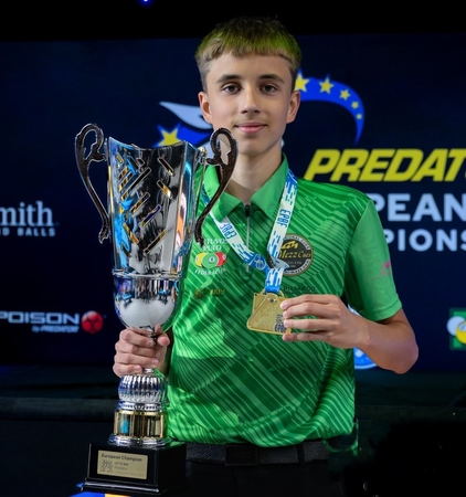 Trofėjai: Ą. Tadaravičius savo sportinių trofėjų kolekciją papildė dar dviem aukso medaliais.