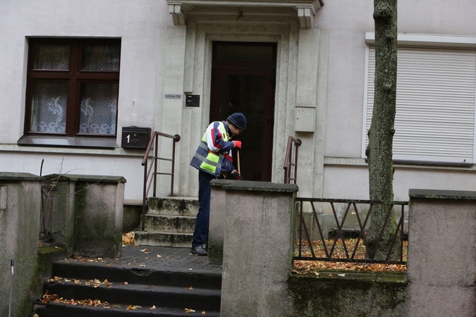 Atidirba: gaunantys pašalpą darbingi žmonės įpareigojami dirbti visuomenei naudingą darbą.