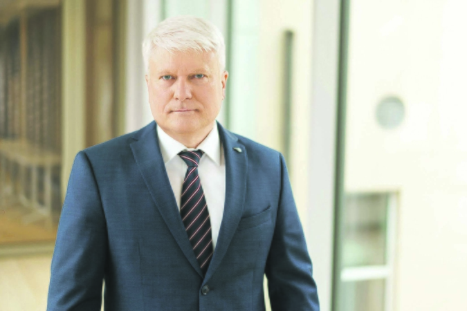 Praktika: pasak A. Juodeikio, gyventojai dažniausiai stengiasi pasirūpinti pastatų draudimu, kuriuo apdraudžiamos būsto sienos, lubos, grindys, inžinerinės sistemos, bet ne kilnojamasis turtas.