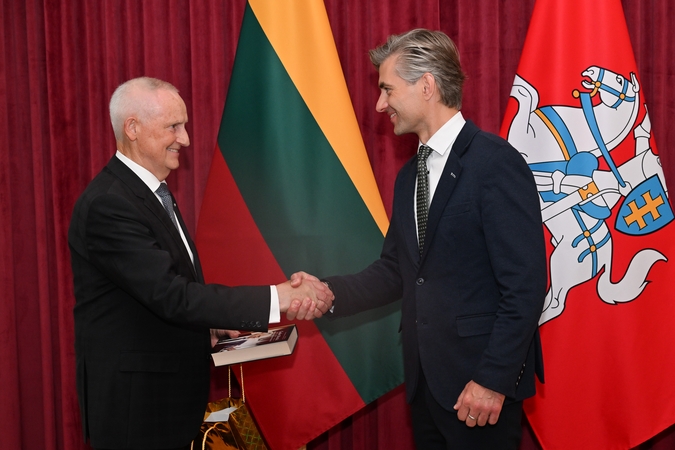 Česlavas Okinčicas apdovanotas Lietuvos diplomatijos žvaigžde