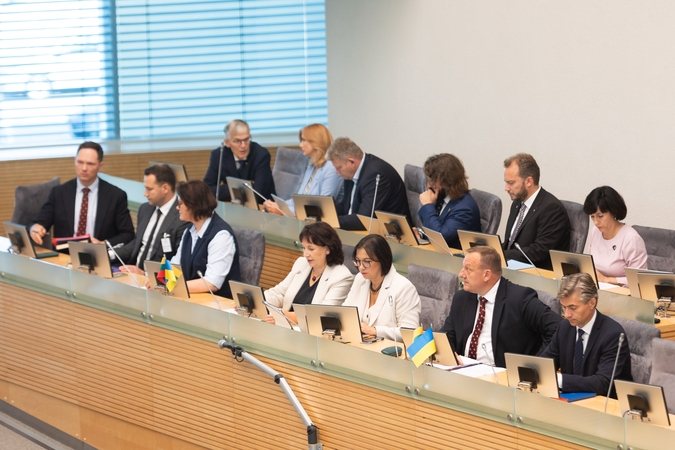 Poderskio elgesys sukėlė pasipiktinimą: prezidentui – akibrokštai